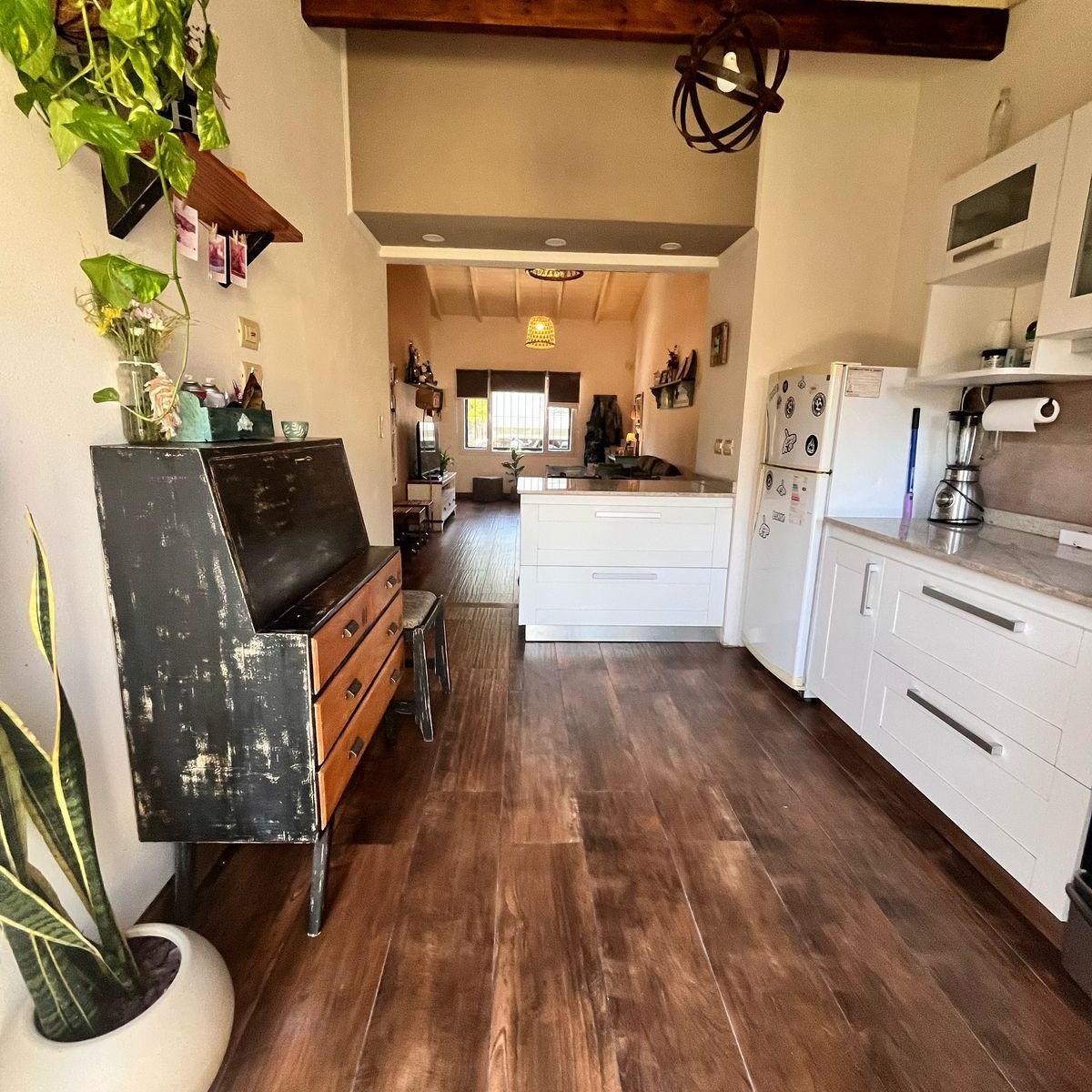 Excelente Casa en Venta en Miramar 4