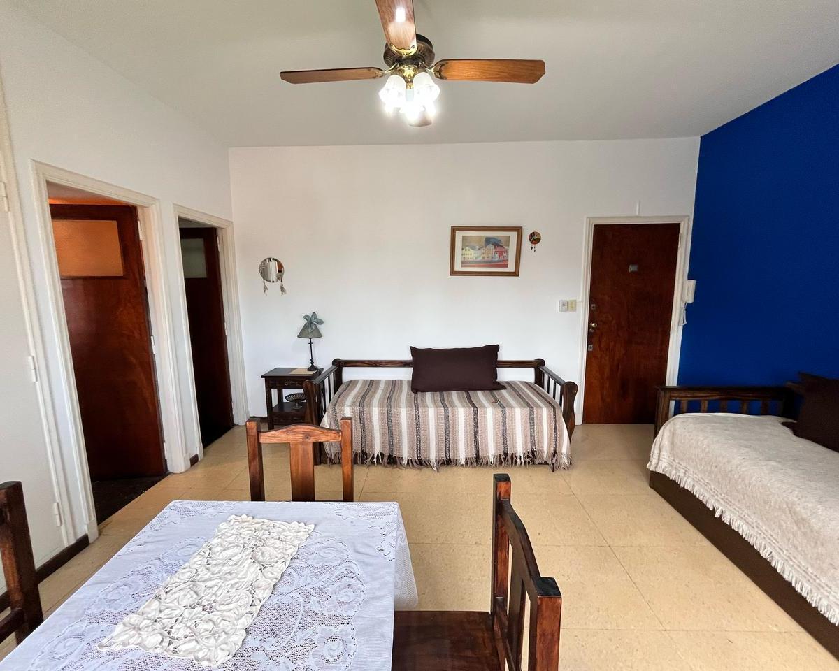 Monoambiente en Excelente Zona en Miramar 5