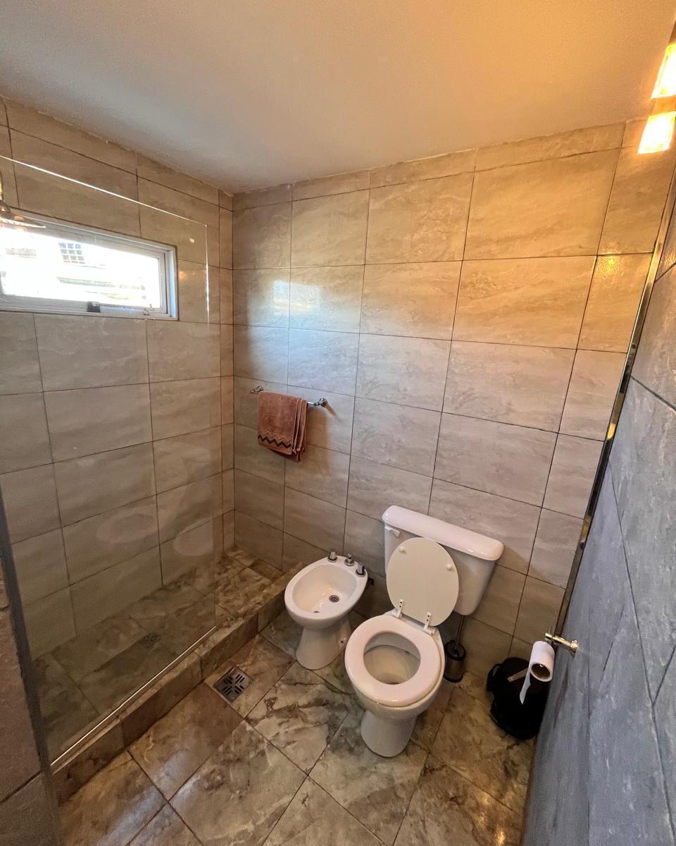 Casa en Dos Plantas en Venta en Miramar 5