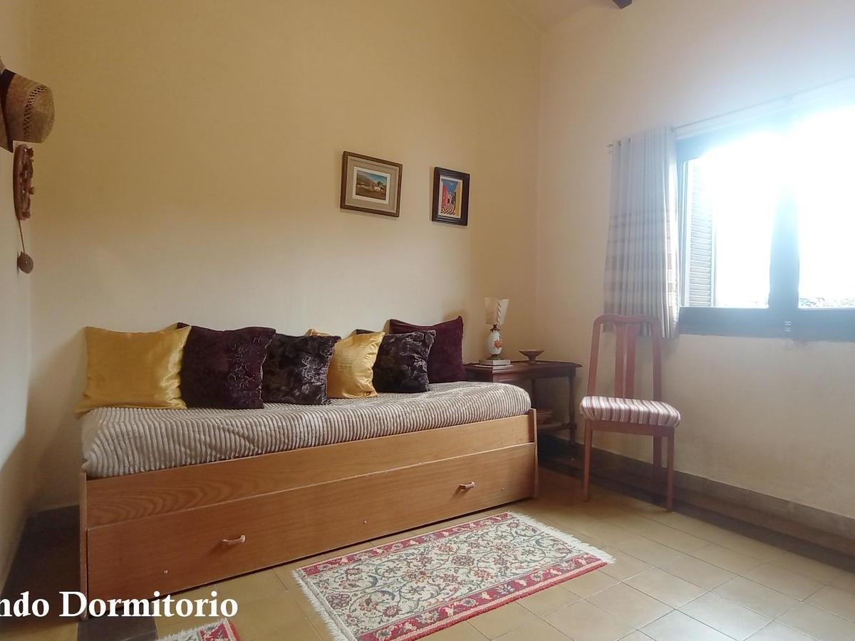 Venta Hermoso Chalet Serrano en Villa de Las Rosas, Excelente Ubicación 5