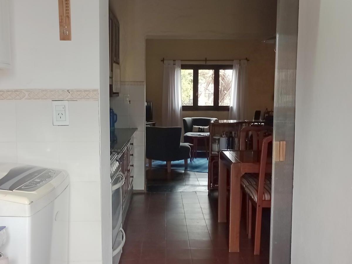 Venta Hermoso Chalet Serrano en Villa de Las Rosas, Excelente Ubicación 4