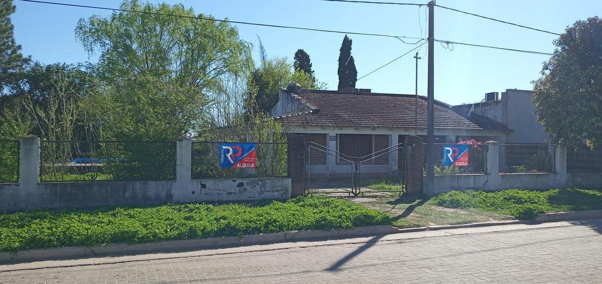Casa - Pueblo General Belgrano 3