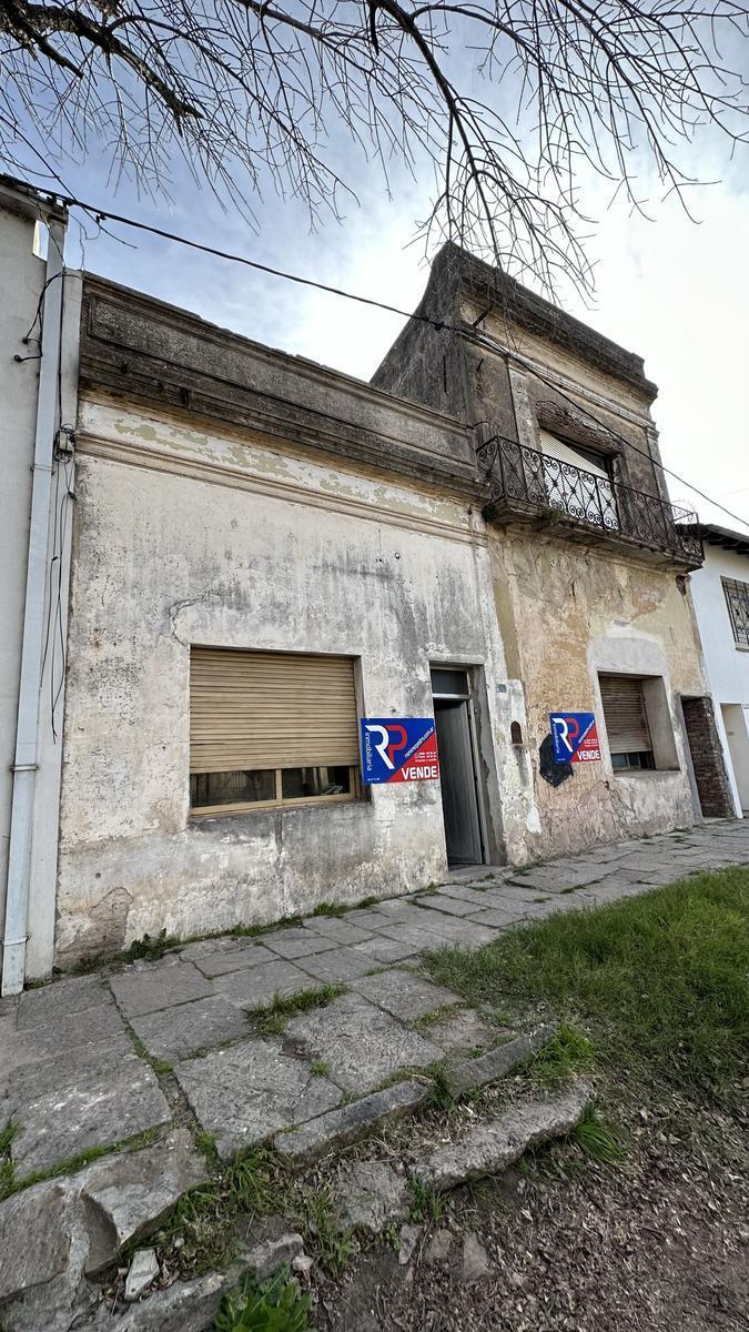 Casa Antigua Frente a La Aduana (Zona Costanera) - Alem Casi del Valle 5