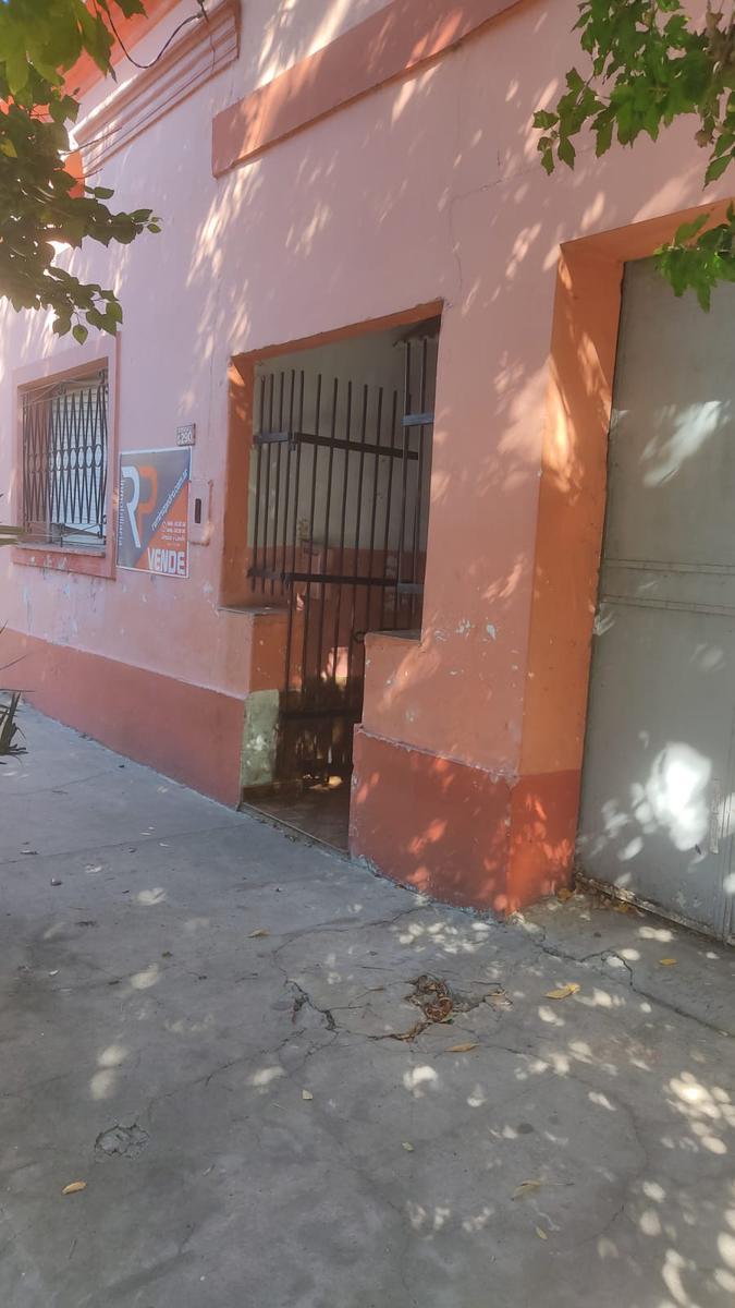 Casa en Gualeguaychú, Zona Costanera! Oportunidad! 4
