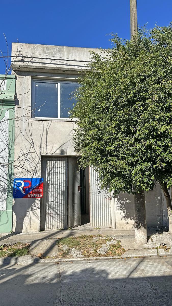 Casa a Terminar en Goldaracena Casi Maipú 1