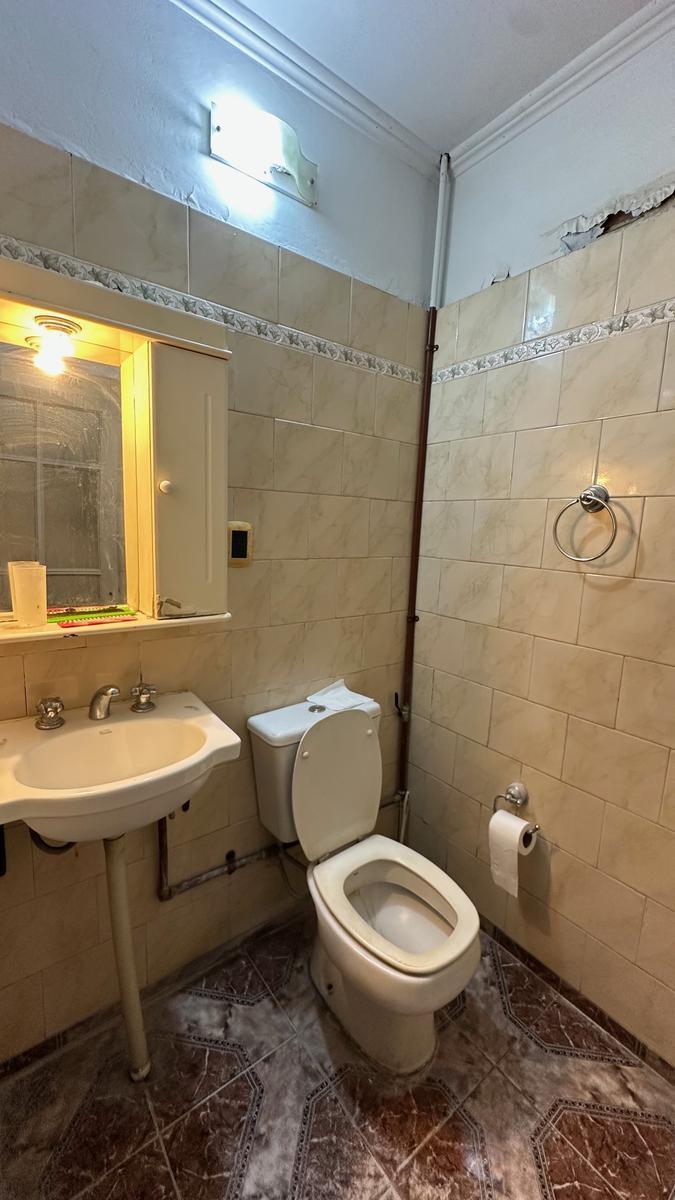 Casa y Local en Urquiza y Aguado - Amplio Terreno 2