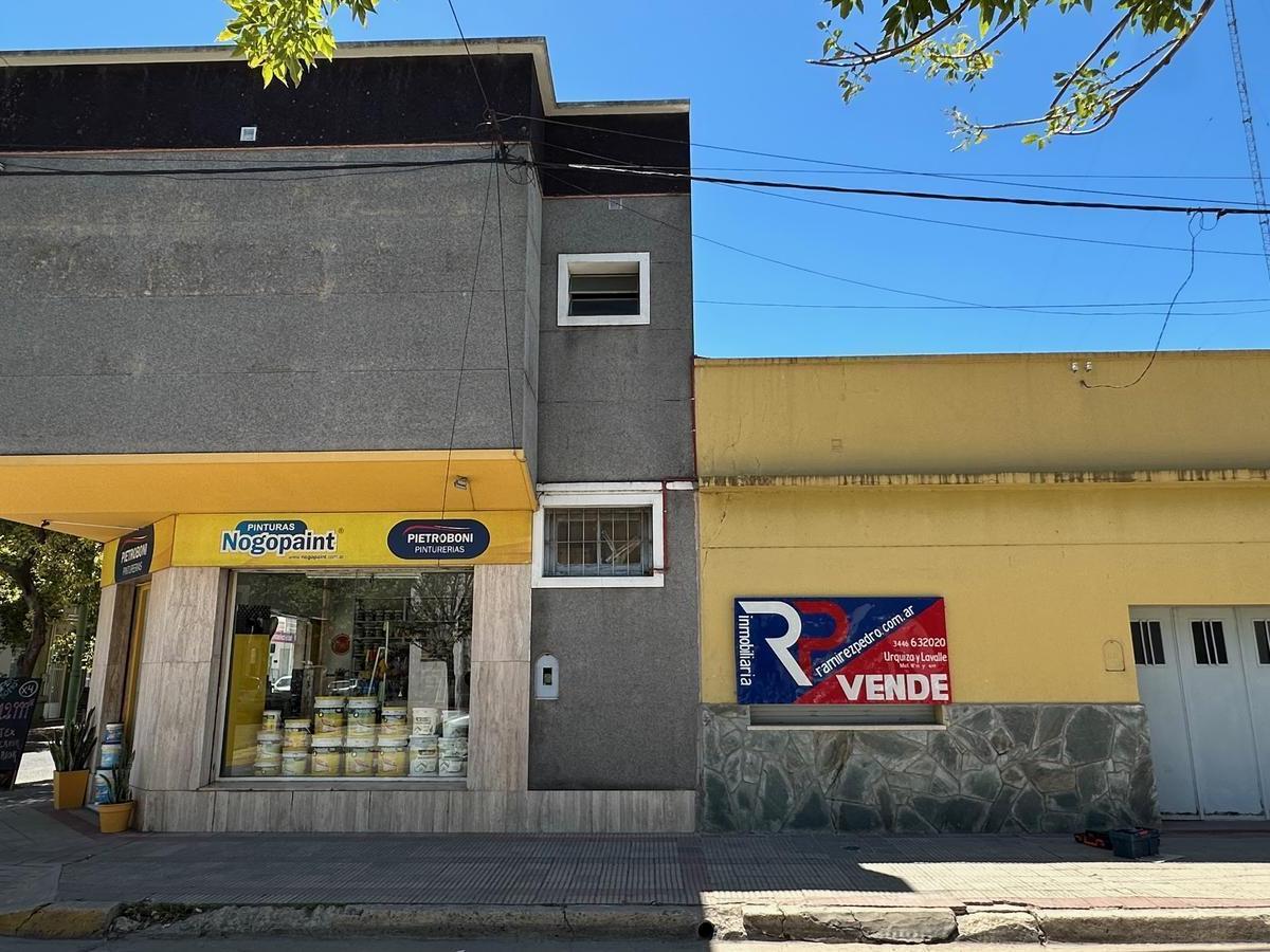 Casa y Local en Urquiza y Aguado - Amplio Terreno 1