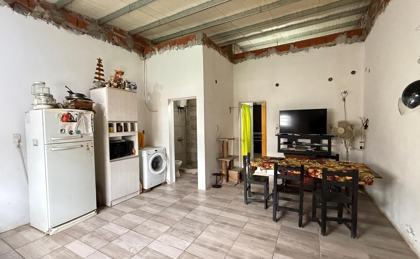 Foto de CASA EN ALQUILER SEMICENTRICA - FALTAN TERMINACIONES, imagen 1