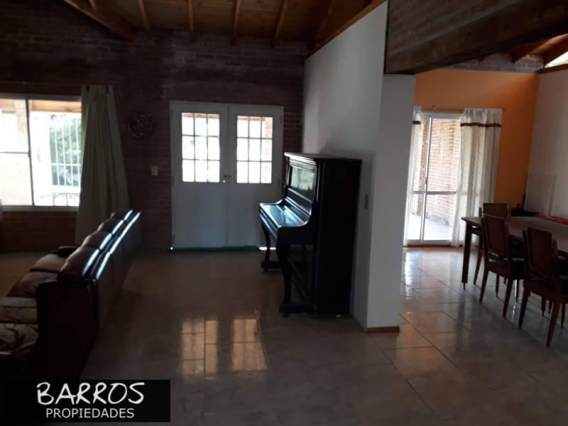Casa en Venta en Localidad de Nono. 5