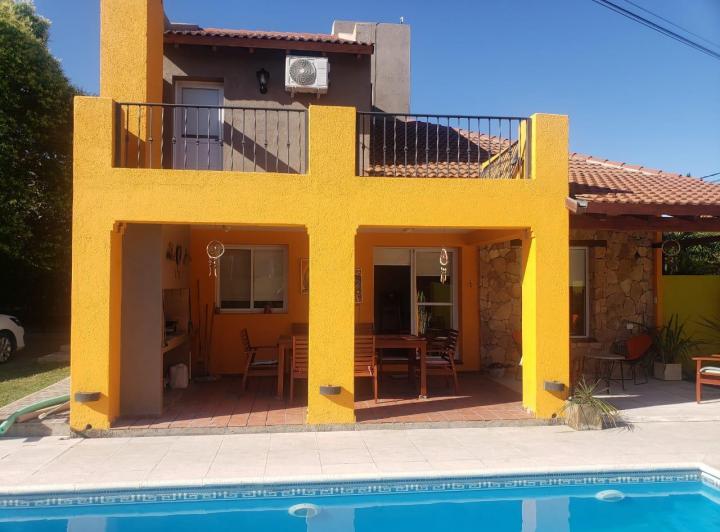 Casa en alquiler temporal en Nono 1