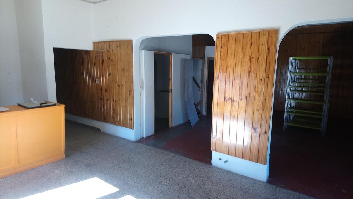 Venta - Local Comercial en Alsina y Rosario Sta.Fe - L011