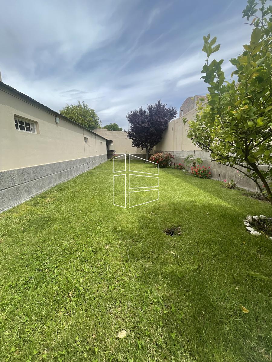 Venta - Depto en Torre en El Centro de General Roca - D051 2