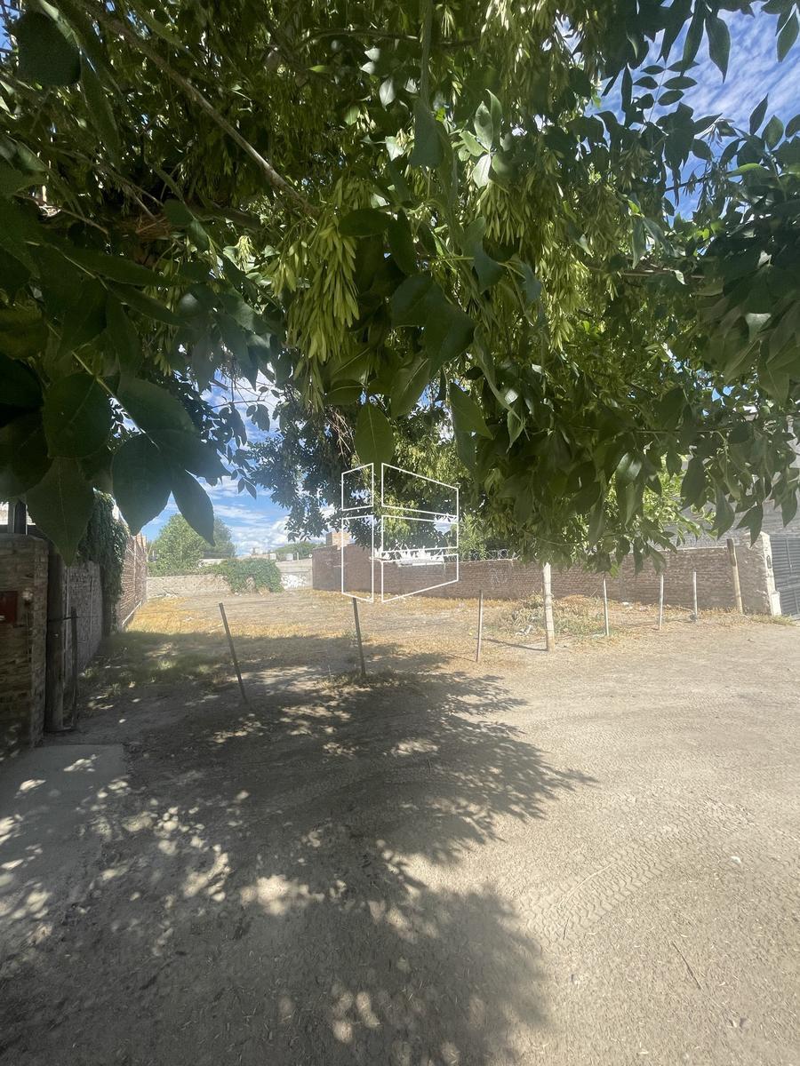 Venta - Lote Comercial Apto Desarrollo sobre Almirante Brown - T082