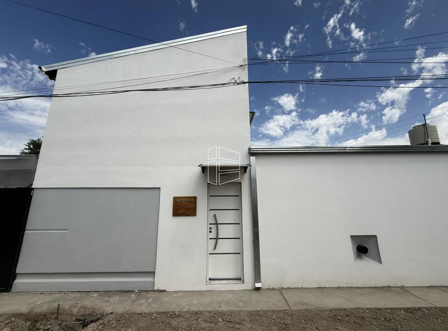 Alquiler - Oficina con 3 espacios en la calle Rochdale y Mendoza - A083