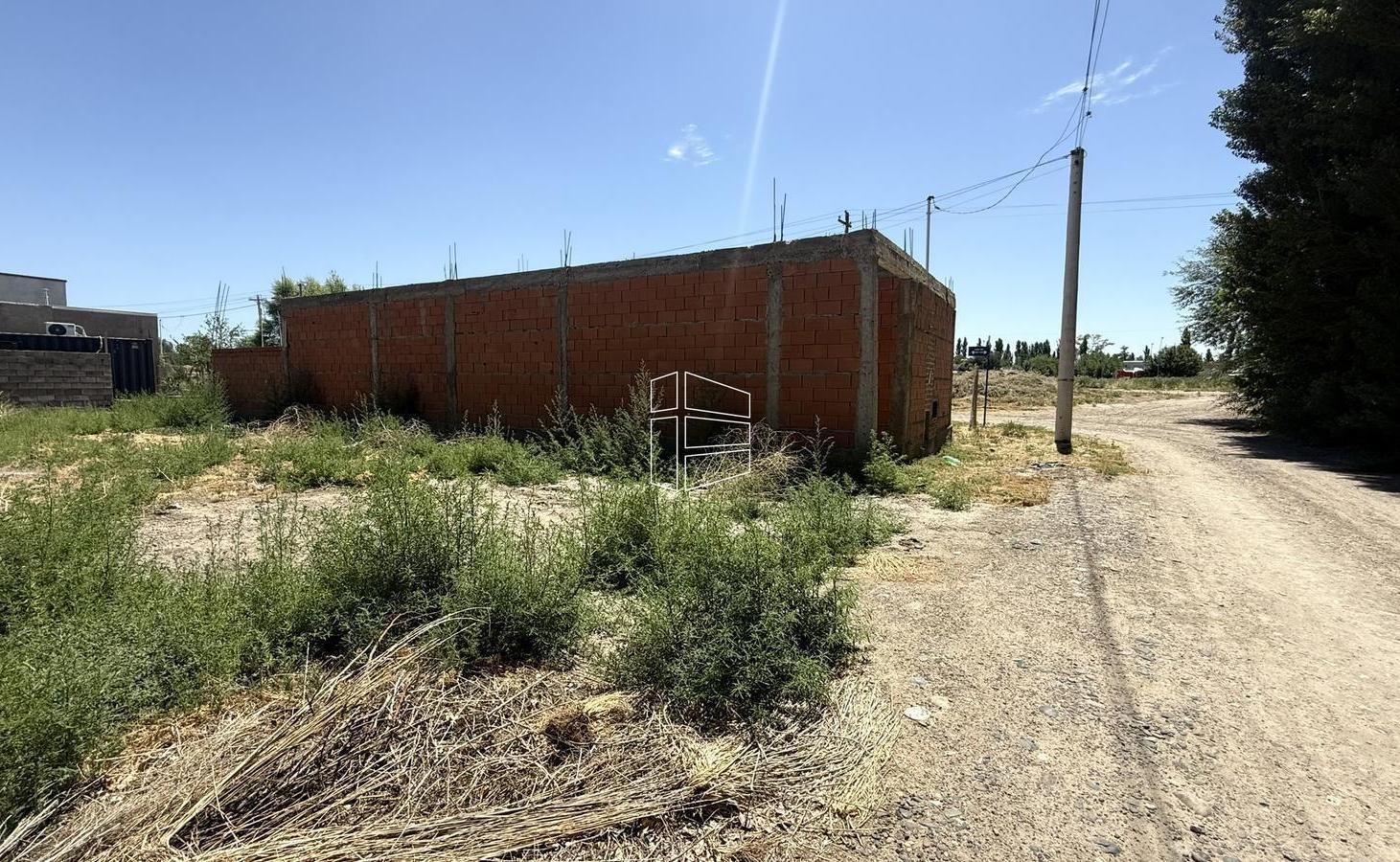 Venta - Lote Zona residencial Mixto en Barrio Los Olivos - T105