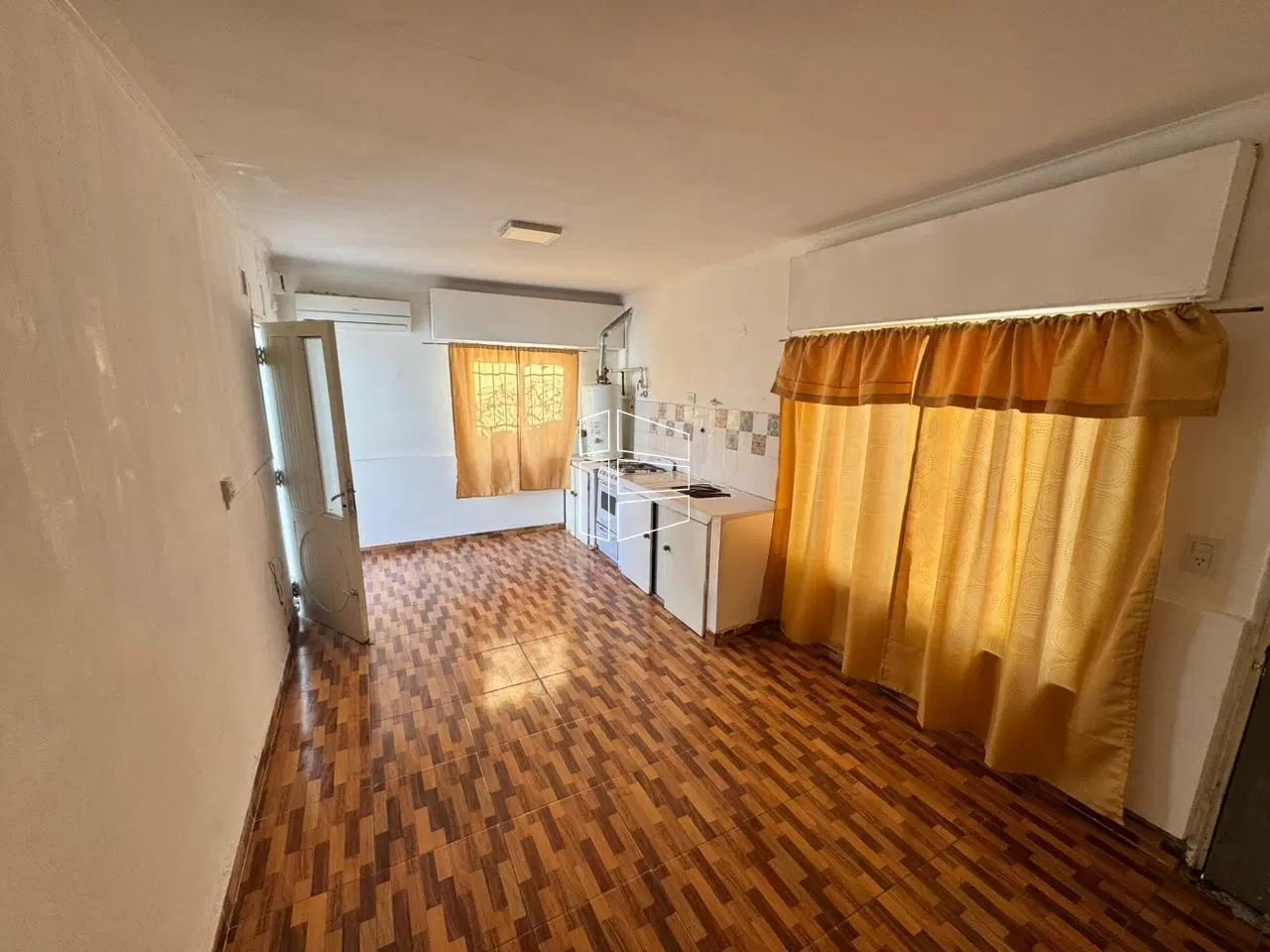 Venta - Departamento de 2 Dormitorios - Zona Centro - D073 4