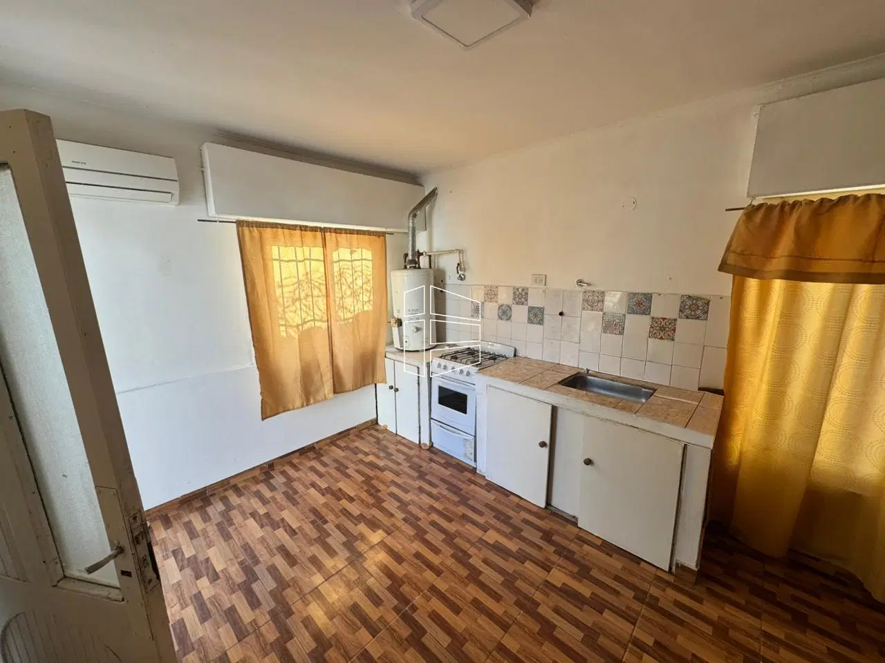 Venta - Departamento de 2 Dormitorios - Zona Centro - D073 2