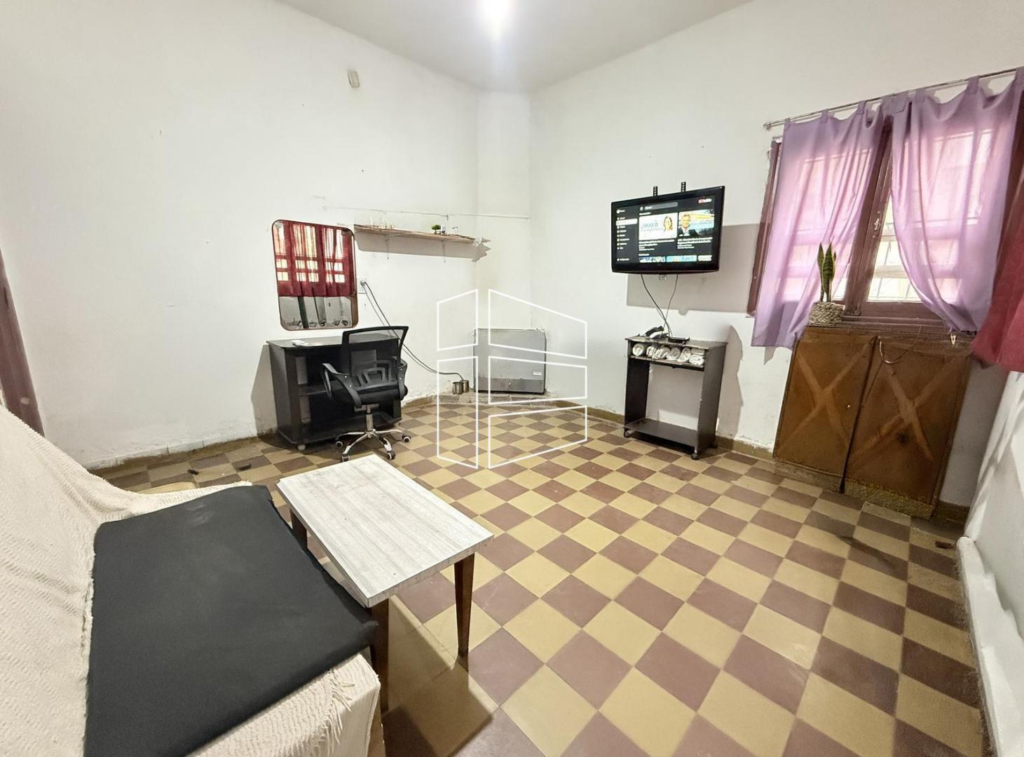 Foto de Venta - Propiedad a remodelar en Barrio Bagliani - C125, imagen 1