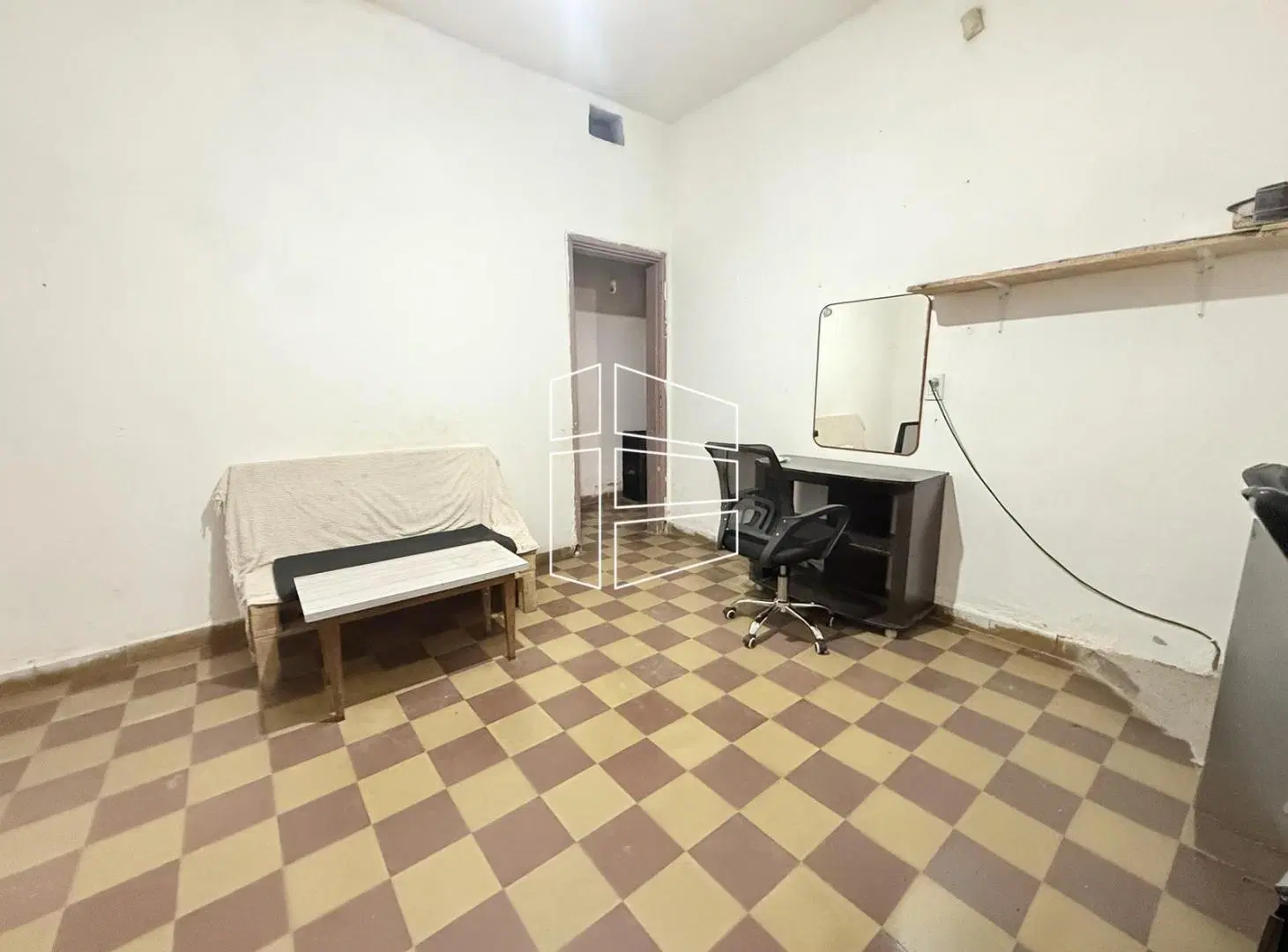 Venta - Propiedad a remodelar en Barrio Bagliani - C125 5