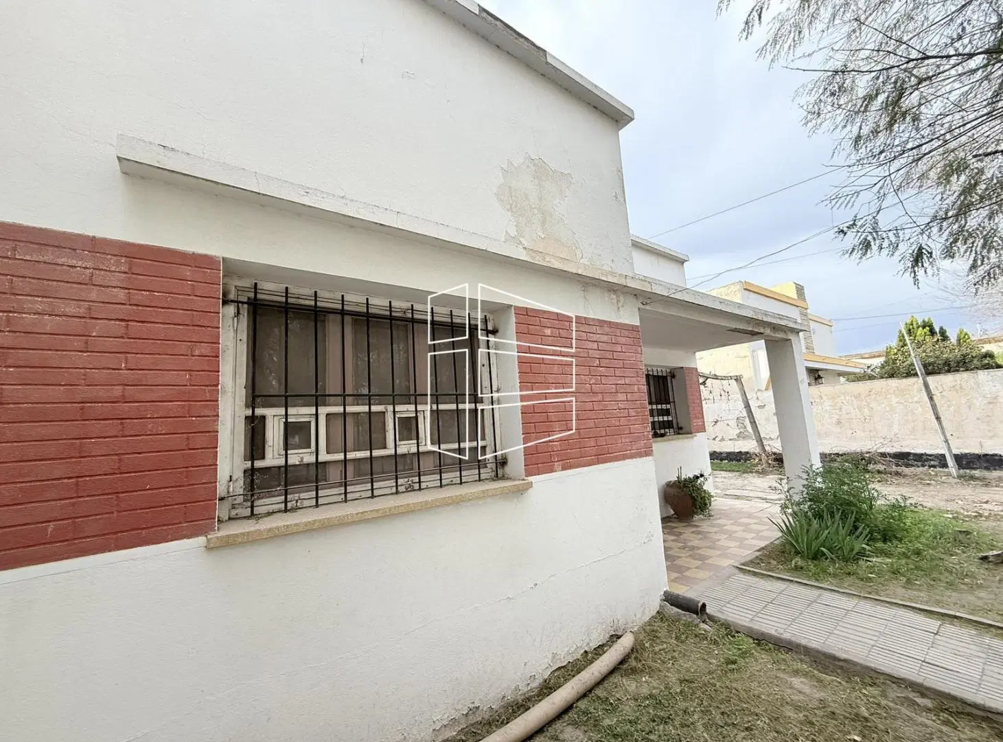 Venta - Propiedad a remodelar en Barrio Bagliani - C125 2