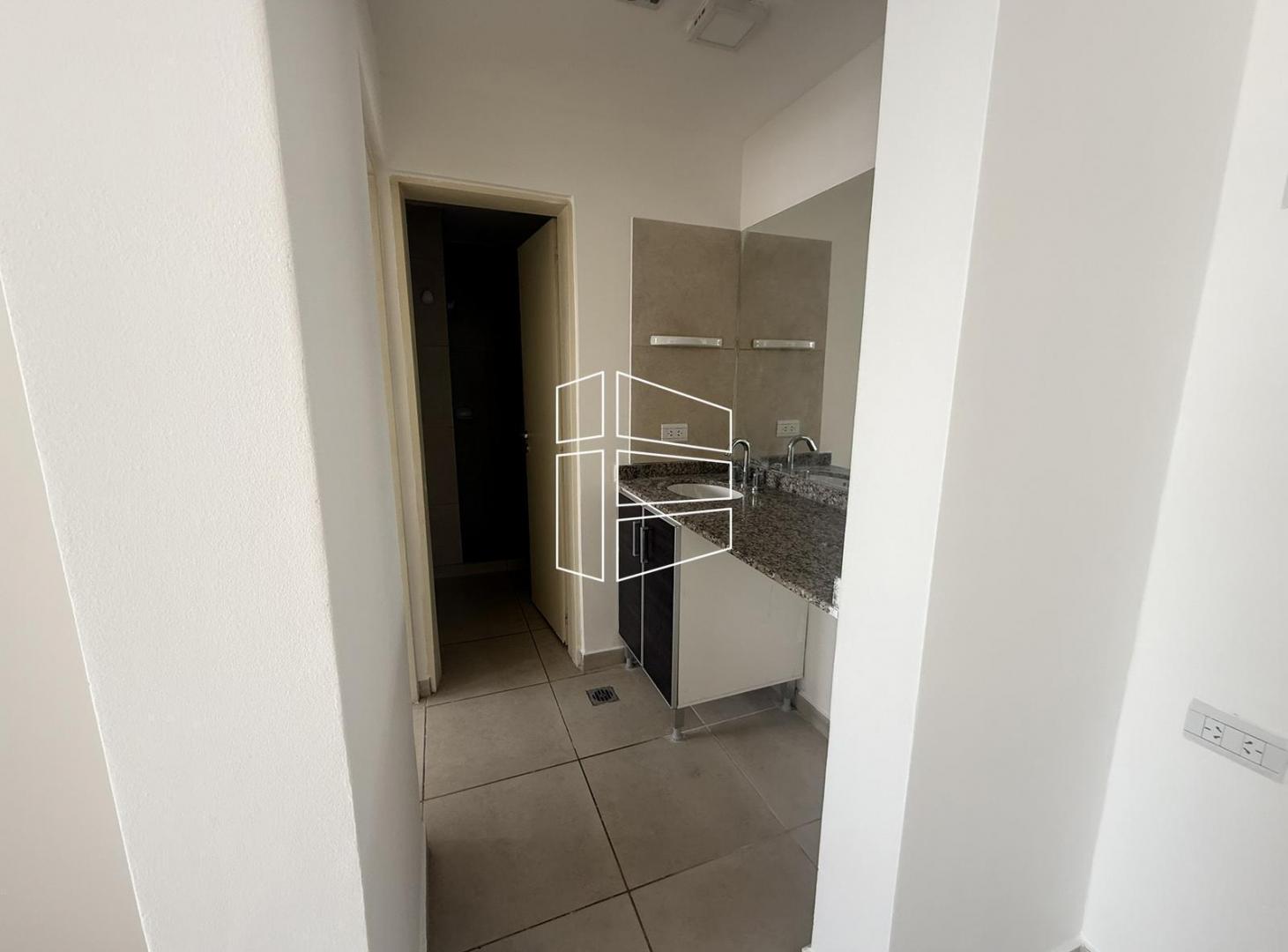 Foto de Alquiler - Departamento de 1 dormitorio en planta baja en Barrio Los, imagen 2