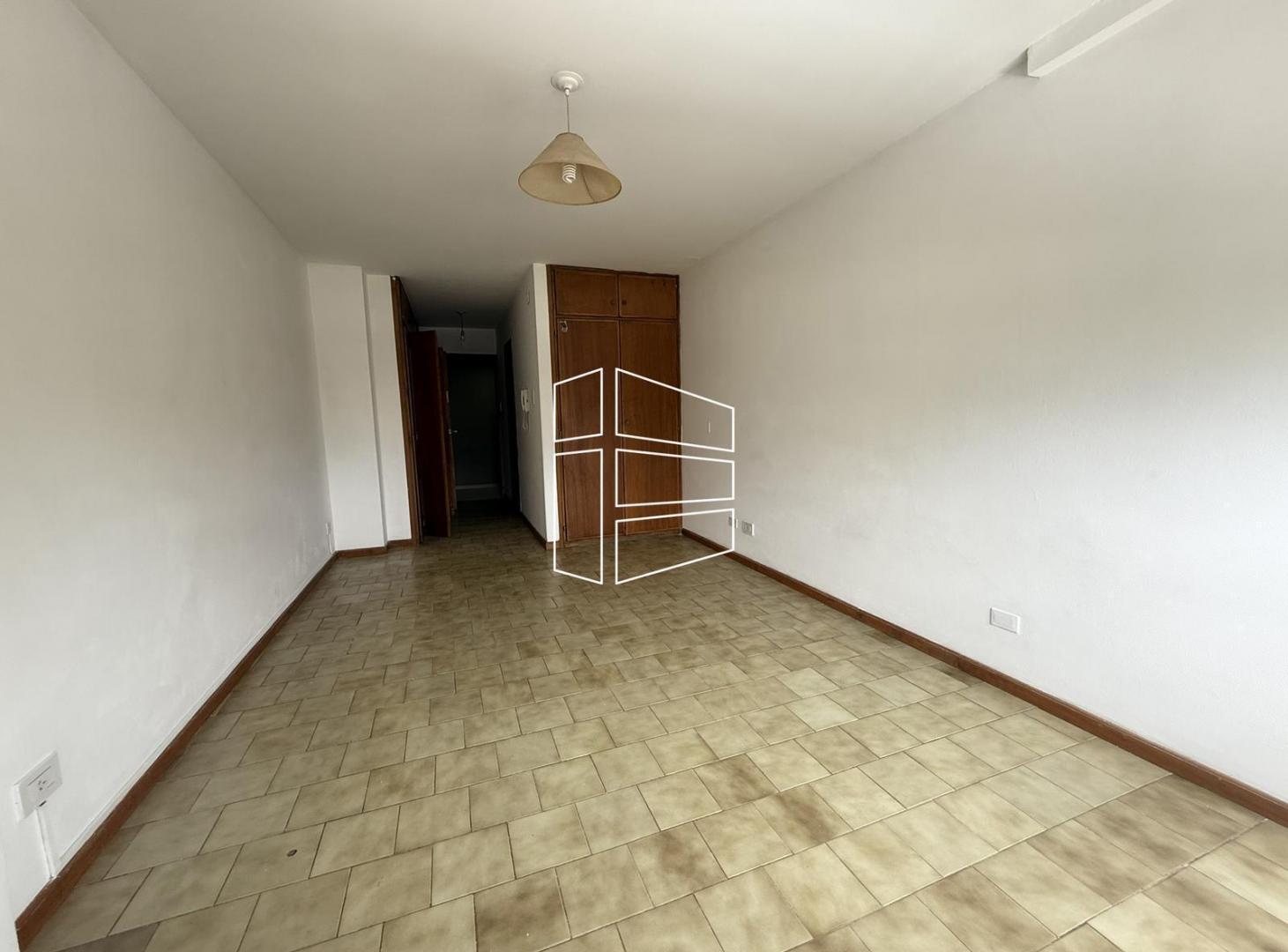 Foto de Alquiler - Departamento Monoambiente en zona Centro - A109, imagen 1
