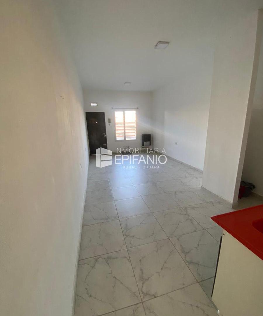 Foto de Alquiler - Depto 1 Dormitorio con patio y entrada de auto - Zona IUPA, imagen 3