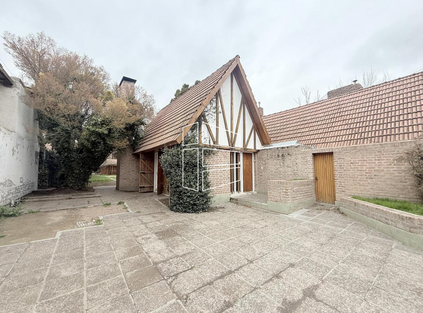 Foto de Venta - Propiedad en el Centro de General Roca - C133, imagen 2