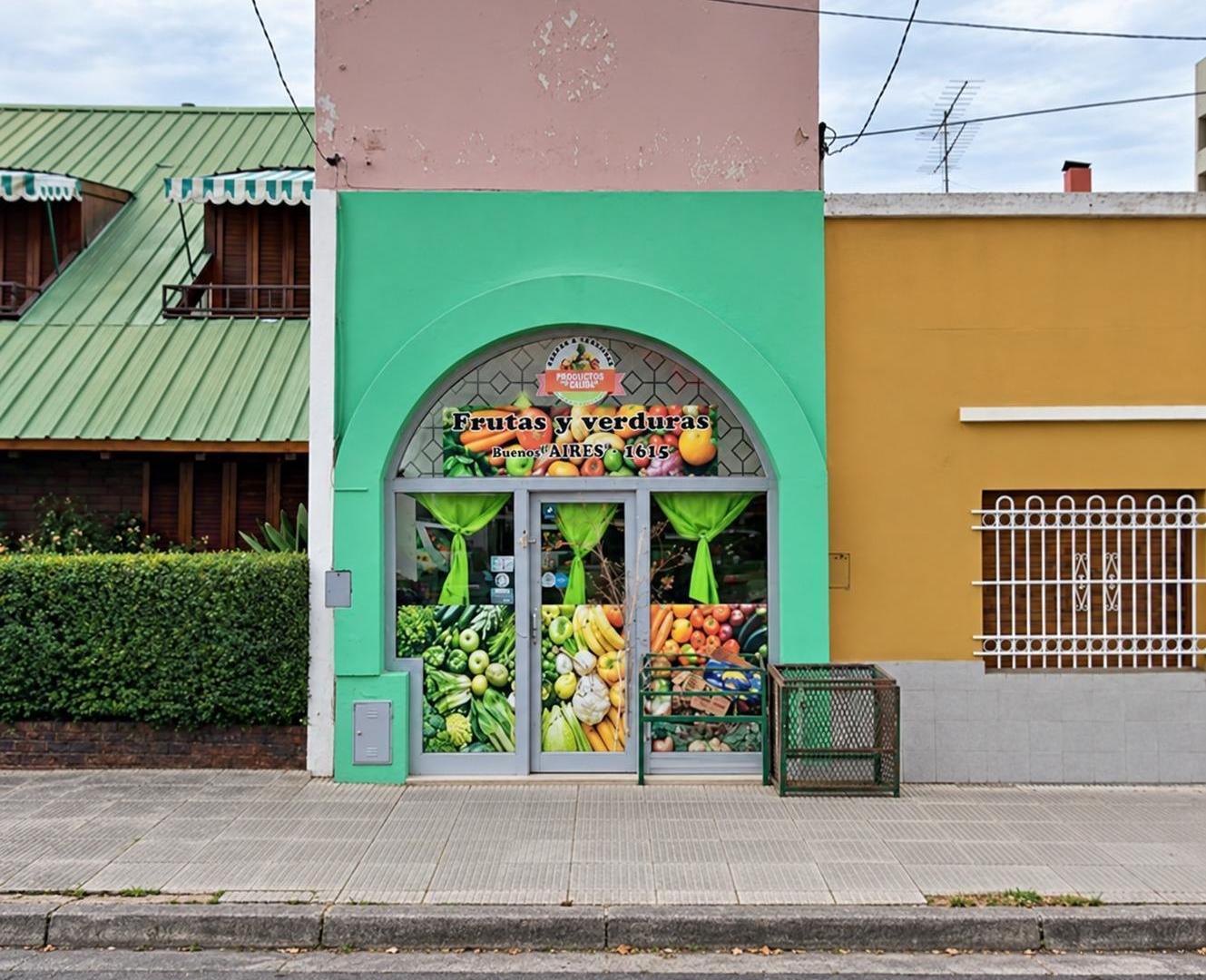 Foto de Venta - Local Comercial sobre calle Buenos Aires - Zona Centro - L037, imagen 1