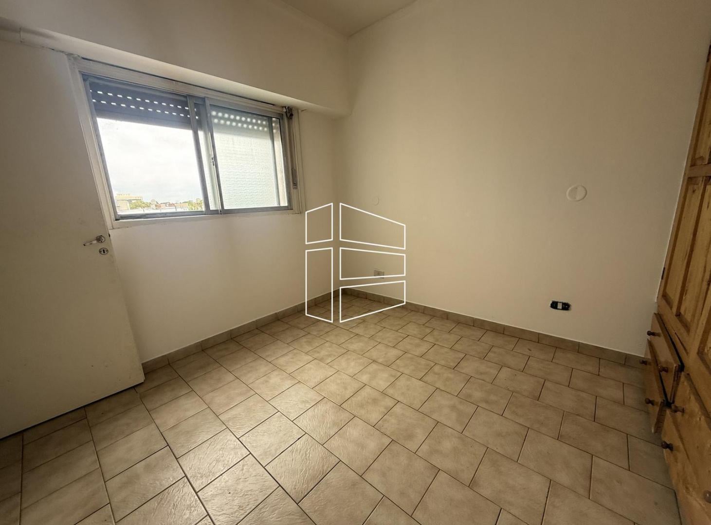 Foto de Alquiler - Departamento sobre calle Tucumán - Zona Centro -A086, imagen 5