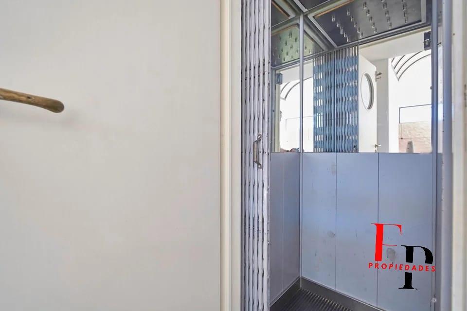 Retasado Lujosa Casa en Venta en Floresta - Acepta Permuta/financiación 5