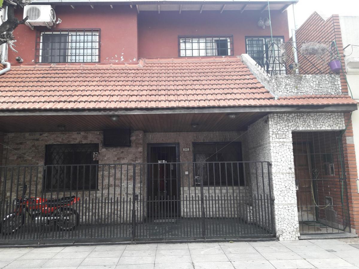 PH Al Frente con Guardacoche + Patio Sin Expensas 5
