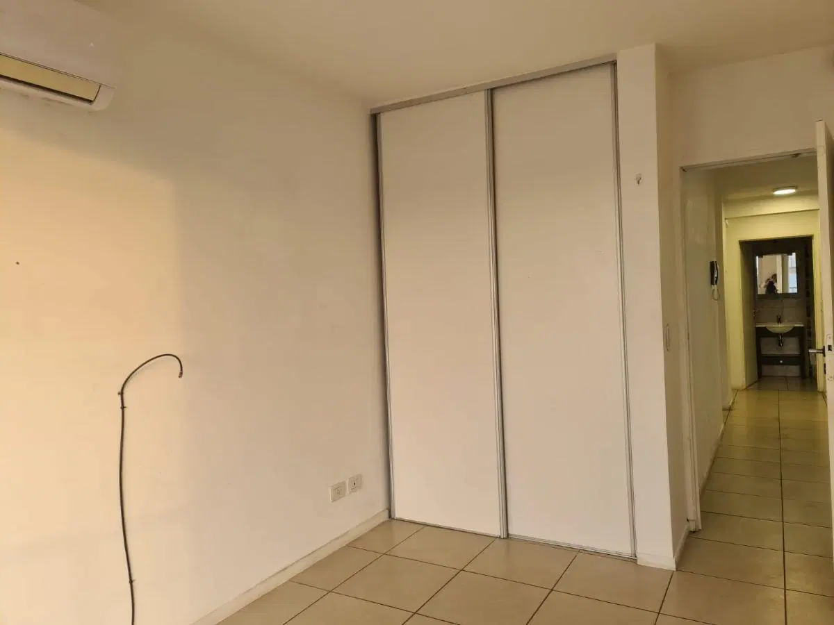 Luminoso Departamento de 2 Ambientes con Balcón Al Frente Sobre Av Directorio 3500 8