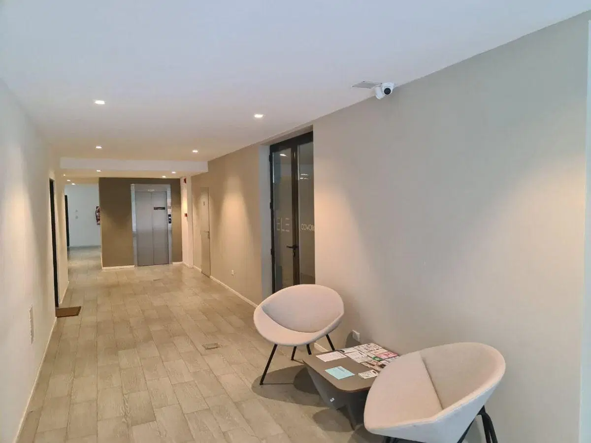 Monoambiente c/ balcón de categoría! A ESTRENAR. Full Amenities. 4