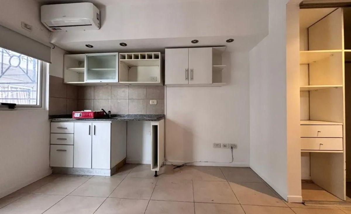 Foto de Alquiler monoambiente apto profesional., imagen 2
