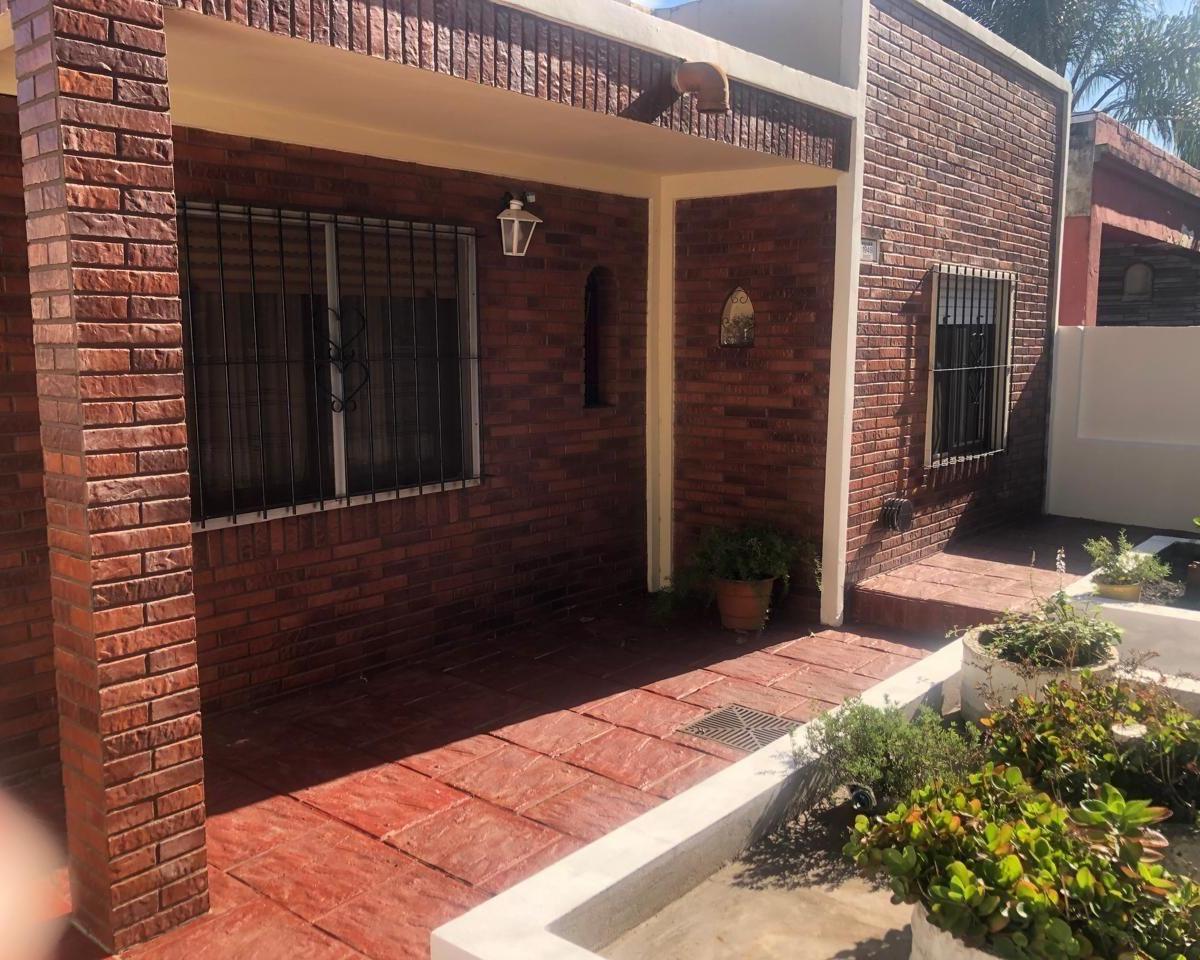 Casa Ituzaingó Norte - Venta - 4 Ambientes 5