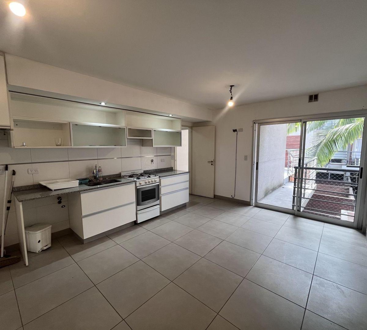 Venta - Dos Ambientes - Moron - Cochera - Balcón - Terraza 4