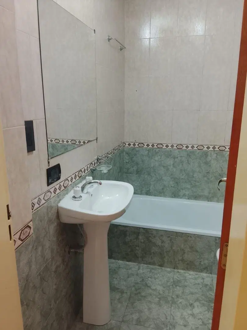 ALQUILER de departamento TRES AMBIENTES con terraza en Ramos Mejía. 5