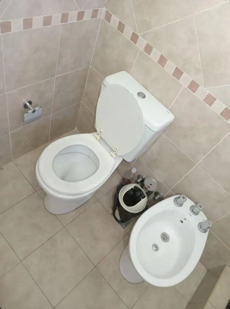 ALQUILER de departamento dos ambientes en Morón Centro. 4