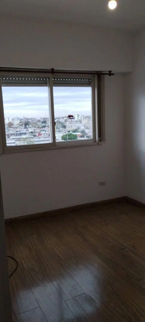 ALQUILER de departamento dos ambientes en RAMOS MEJÍA. 4