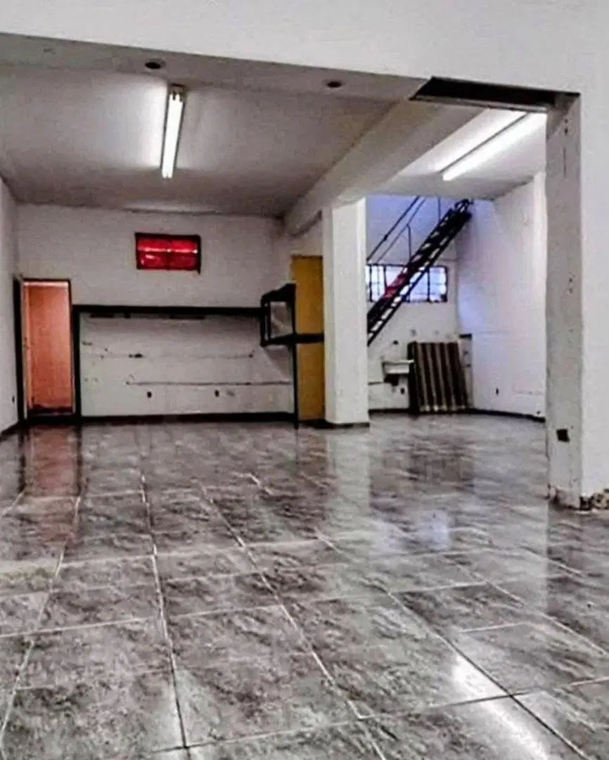ALQUILER de LOCAL/DEPÓSITO en Haedo. 1