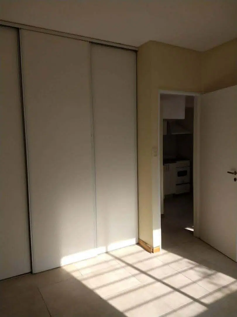 Departamento 2 ambientes. | AV RIVADAVIA al 21800 5