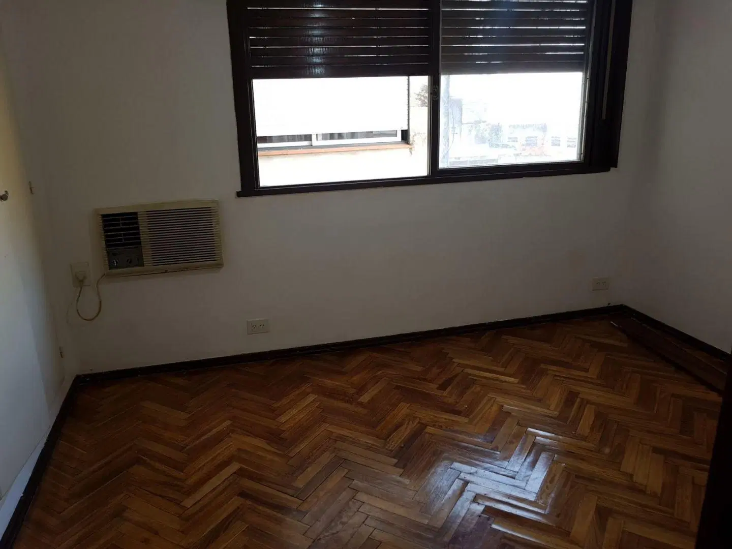 Departamento 2 ambientes. | Almirante Brown al 900 5