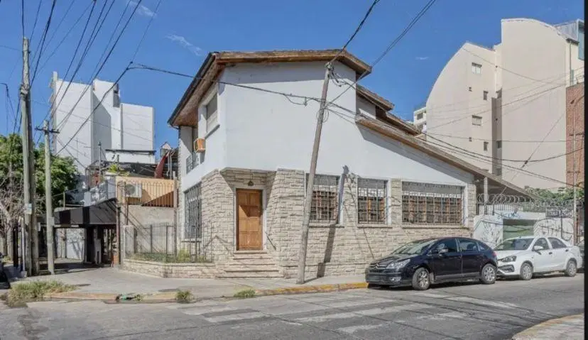Casa 4 ambientes. | MONTEAGUDO al 2200 1