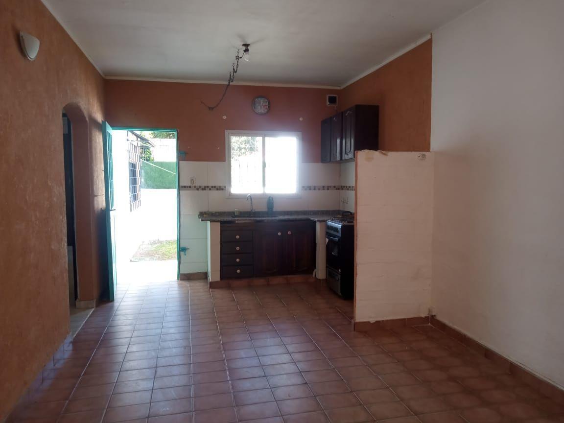Foto de ALQUILER de PH TRES AMBIENTES con Patio, Castelar., imagen 3