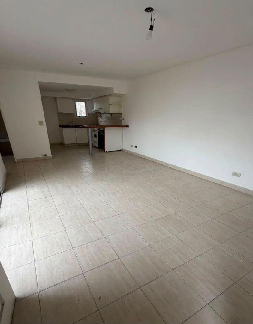 Foto de Departamento con cochera / Ramos Mejía, imagen 3