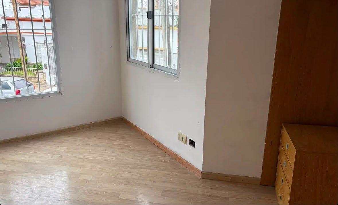 Foto de Departamento con cochera / Ramos Mejía, imagen 2