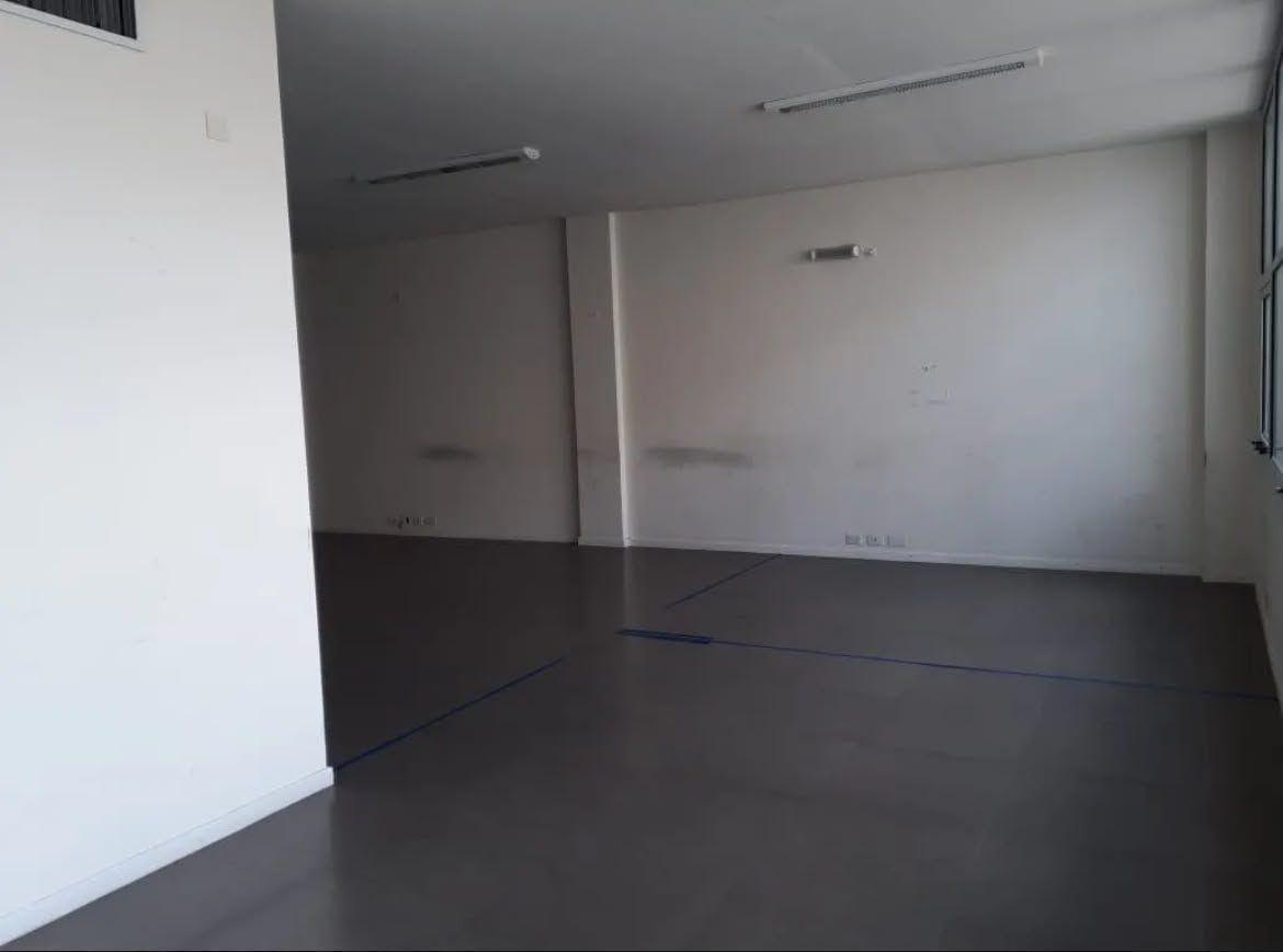 Foto de Oficina . | Av Rivadavia al 14800, imagen 2