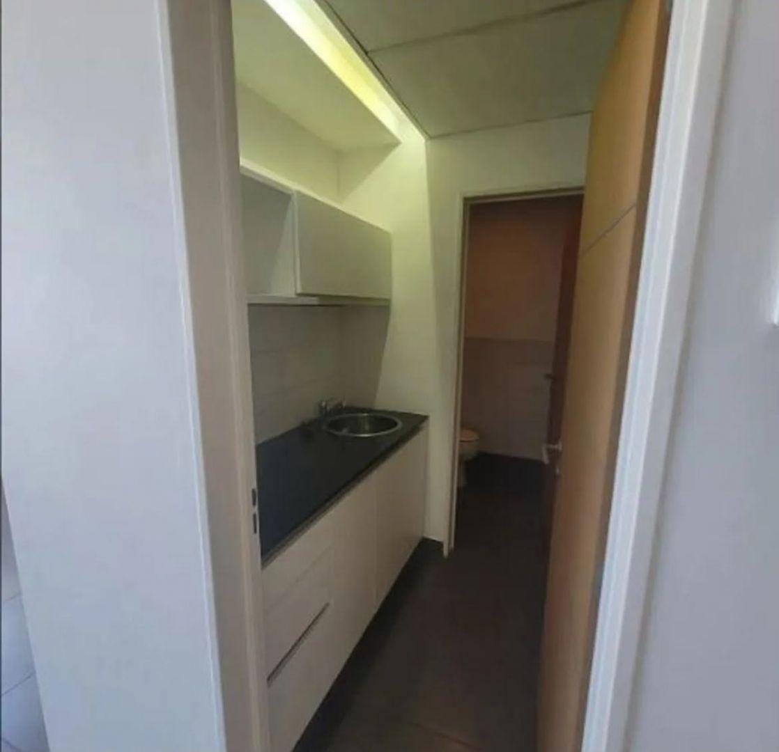 Foto de Oficina . | Av Rivadavia al 14800, imagen 5