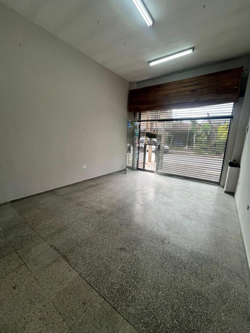 Foto de Local . | Av presidente Yrigoyen al 300, imagen 1